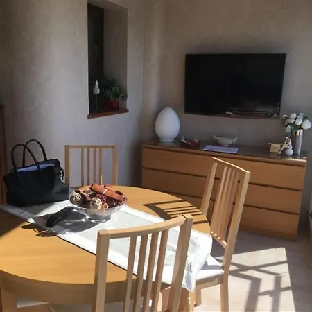 Appartement Studio Les Sables-d'olonne, 1 Piece, 4 Personnes - Fr-1-331-36 *